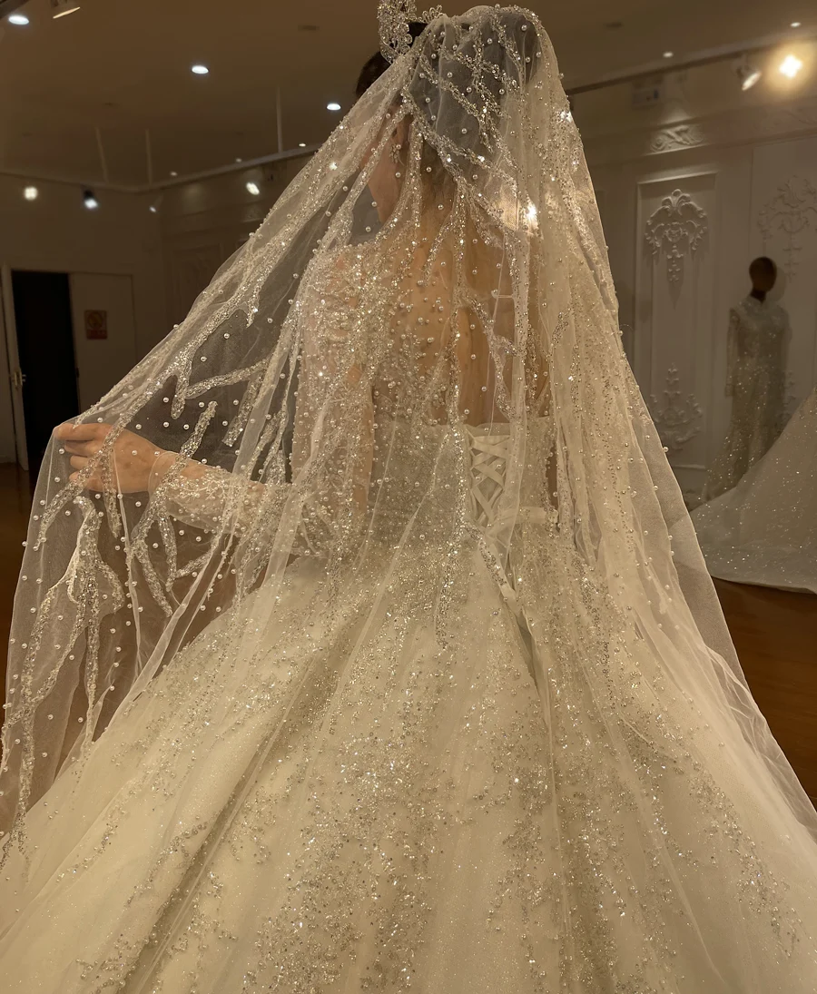 Beading Luxury Long Veil 3*4 Sizes Ivory Color Down Part Plain Tulle With Comb - Image 5